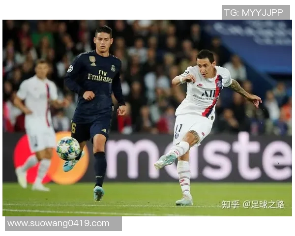 安德莱与洛克伦的激烈对决揭示足球战术与团队合作的重要性 安德莱与洛克伦的激烈对决揭示足球战术与团队合作的重要性