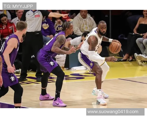 詹姆斯领衔湖人遭遇连败，德罗赞率领对手重创夺冠梦想再添难题